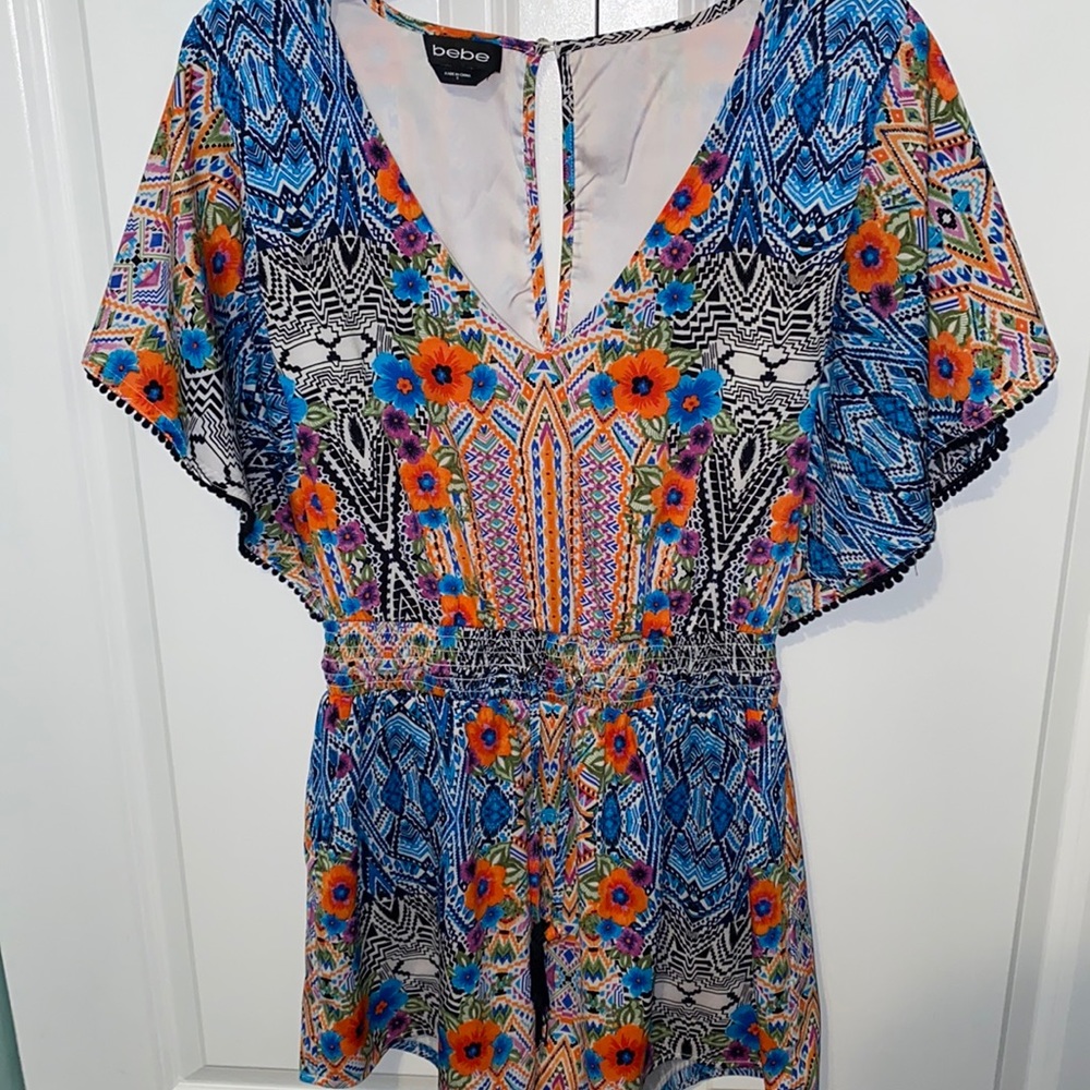 Bebe flare small floral romper